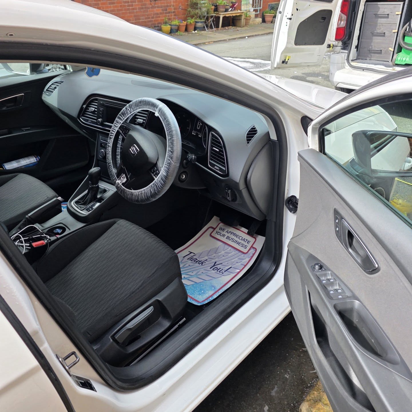 Seat Leon interior after deep clean